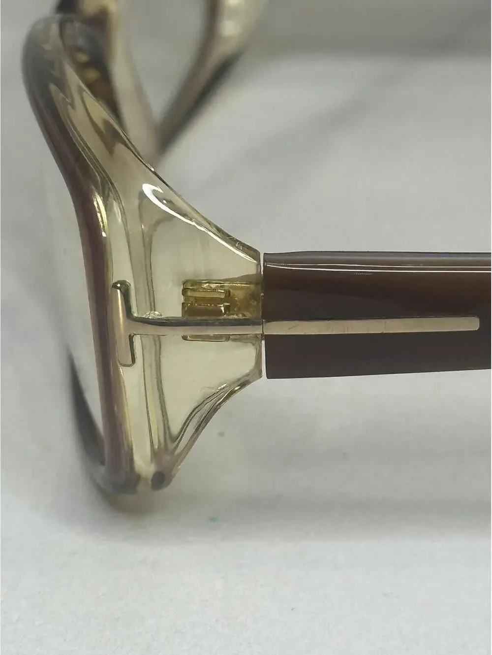 Tom Ford model tf5213